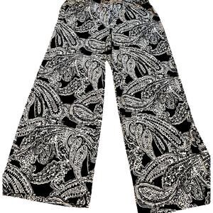 Chicos Women's Palazzo Pants 2 Paisleys Black White Wide Leg Stretch Slinky NICE